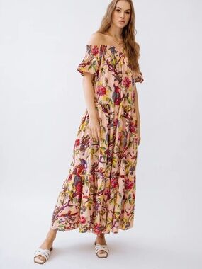 Guadalupe Momposina Raven Peach Floral Tiered Maxi Dress- EUC